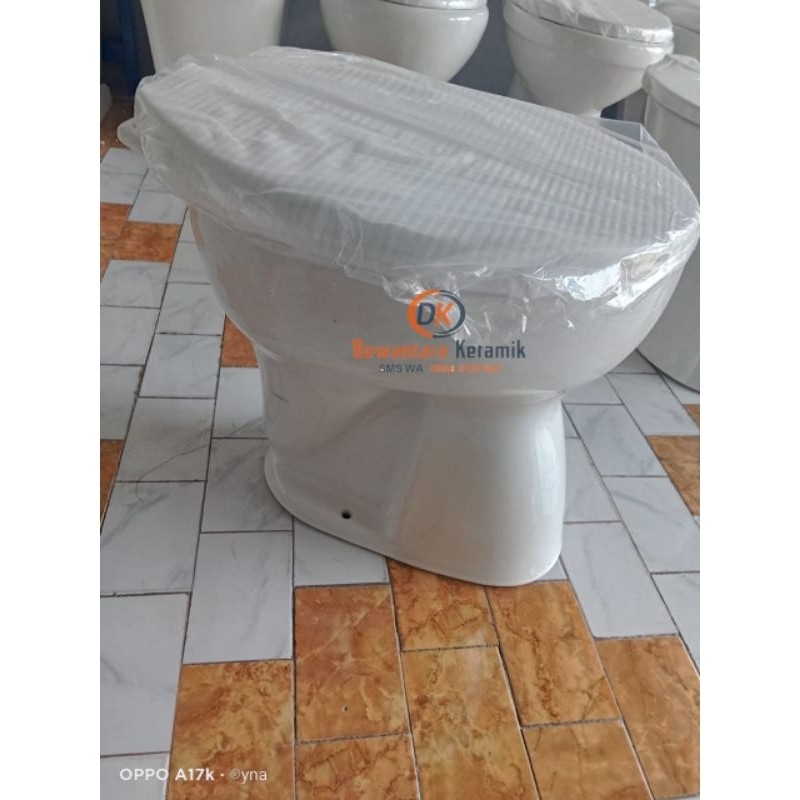 Kloset Toilet Duduk Siram Toto CW 51 Dewantara Gurah Kediri