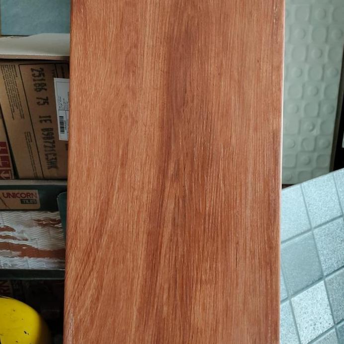 KERAMIK 30X60 URAT KAYU HAPPINESS WOODY