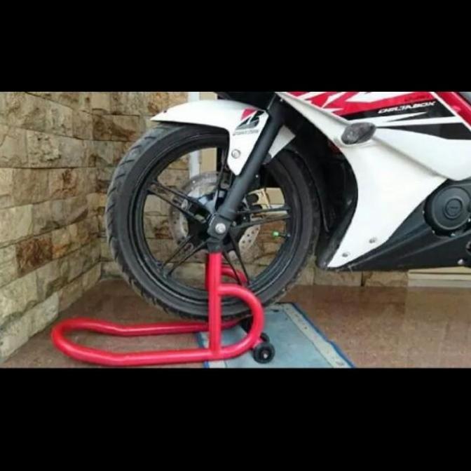 standar paddock motor depan