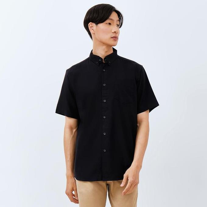 Fuku- M231 Kemeja Pria Basic Polos Oxford Pendek Hitam 1457H