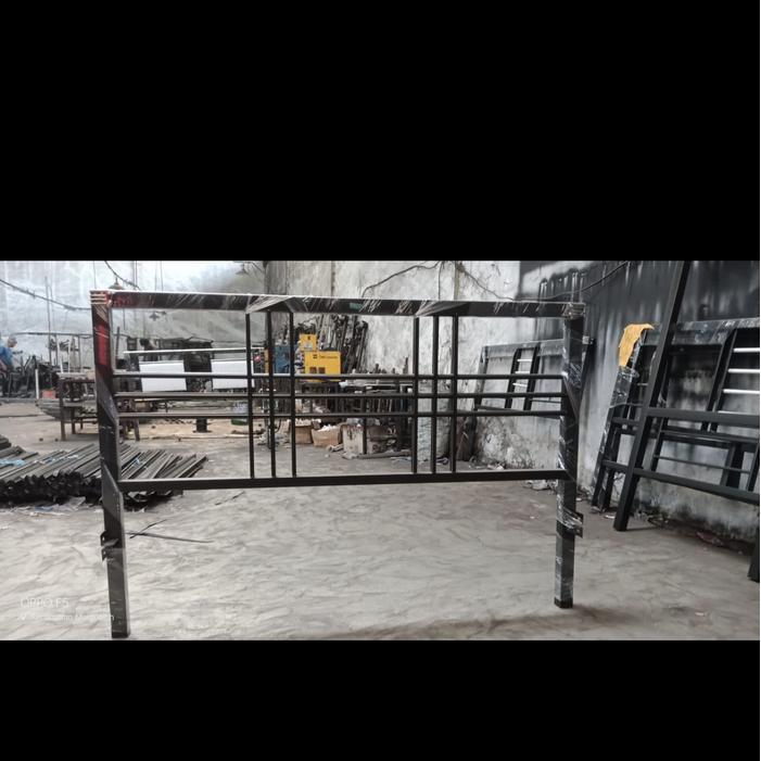 Ranjang besi minimalis uk 160x200