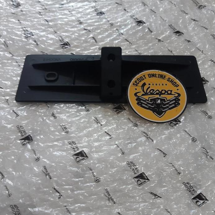 DUDUKAN PLAT NO VESPA MATIC S