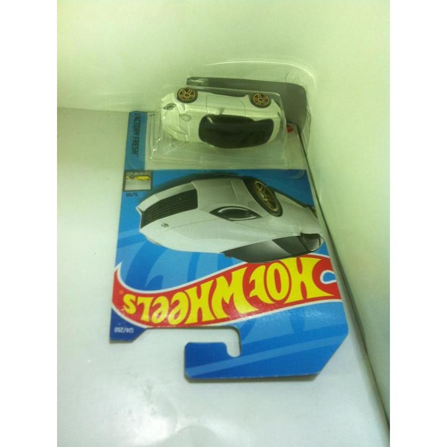 Ready Hot Wheels. 2022 Factory Fresh - Nissan Z Proto. White MATTEL