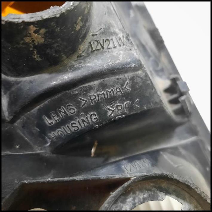 DISKON SEIN SEN CORNER KIRI MOBIL MITSUBISHI KUDA 1998 - 2001 