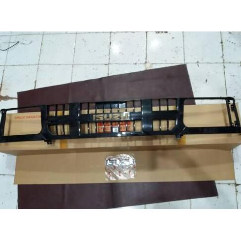 GRIL PANTHER 2.5 KOTAK ASLI + EMBLEM ISUZU ASLI