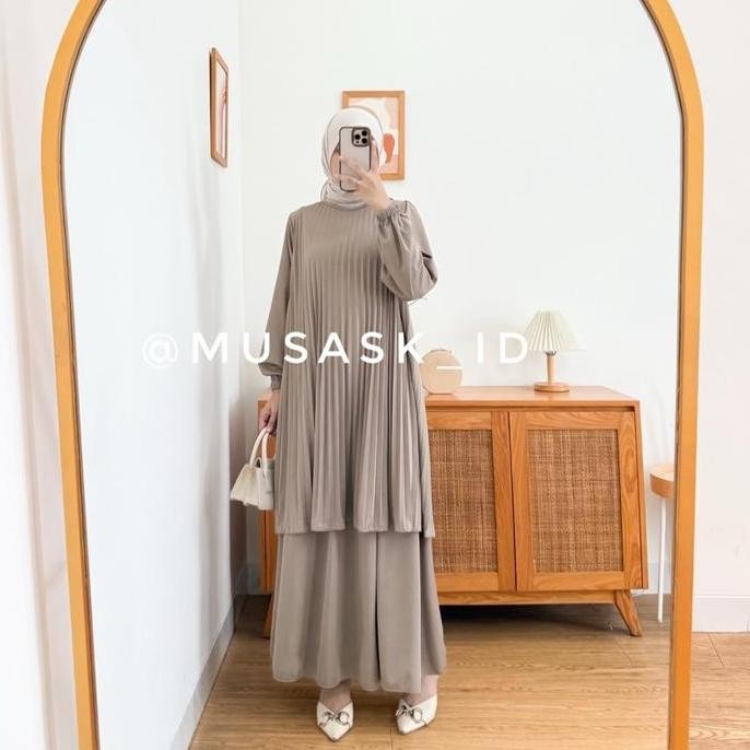 DI110 >> TUNIK PLISKET / ONESET PLISKET PAYUNG POLOS / SETROK SETELAN ROK ONESET MALAYSIA PLISKET / 