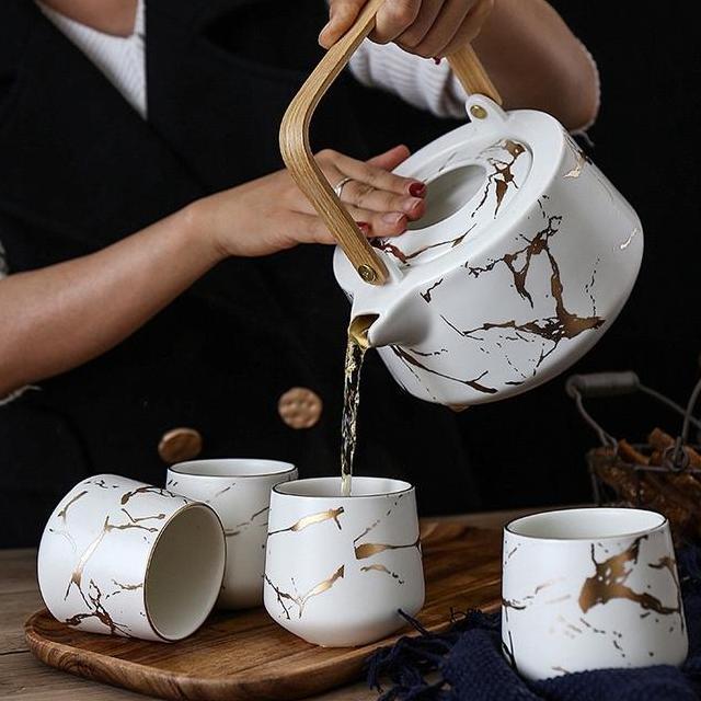 Set Teh Jepang Keramik Motif Marmer Set Alat Minum Cangkir Gelas Ala Jepang Nampan Kayu