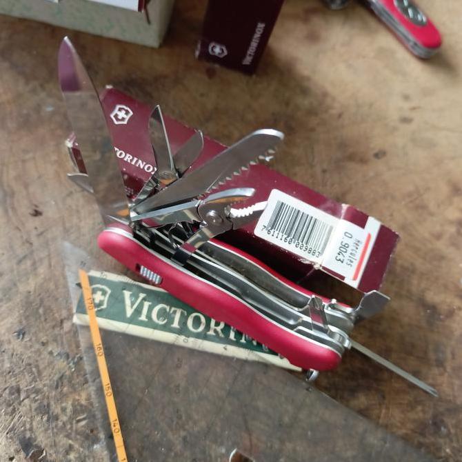 Victorinox Hercules 111Mm Swiss Army O. 9043 New Old Stock