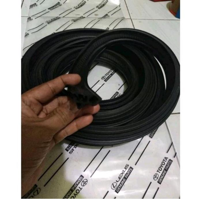 DA13 >> KARET PINTU BAGASI KIJANG KAPSUL LGX LX KRISTA DLL//UNTUK SEMUA TAHUN MOBIL KIJANG