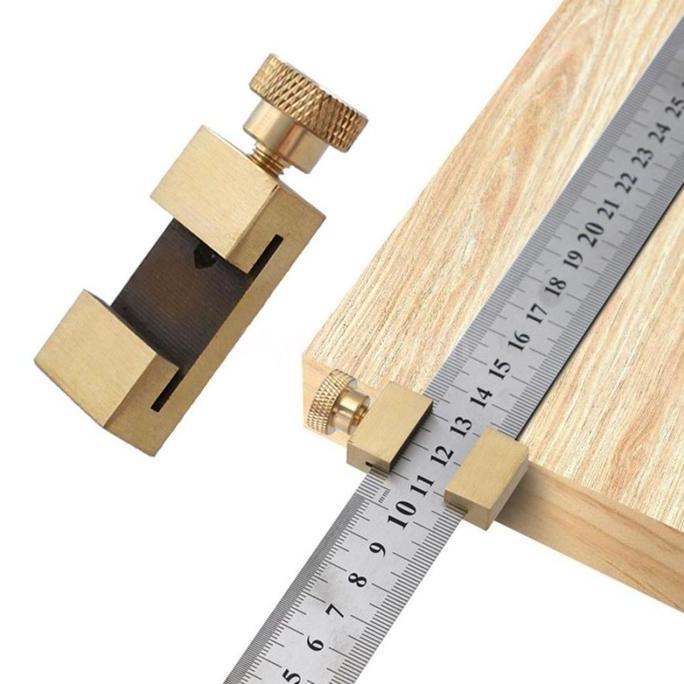 Mistar Penahan Baja Kuningan TKP