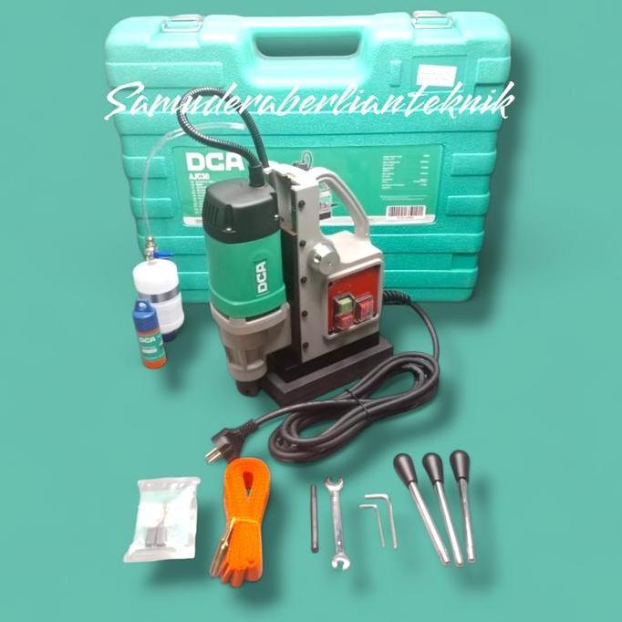 BOR MAGNET DCA  AJC 30 JETBROACH