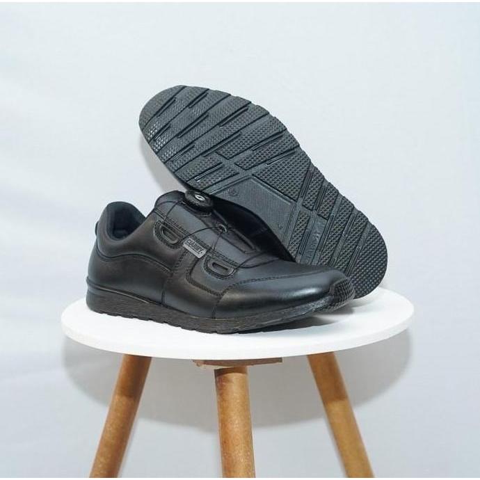 sepatu pdh casual tali putar sepatu kulit asli merk ciarmy