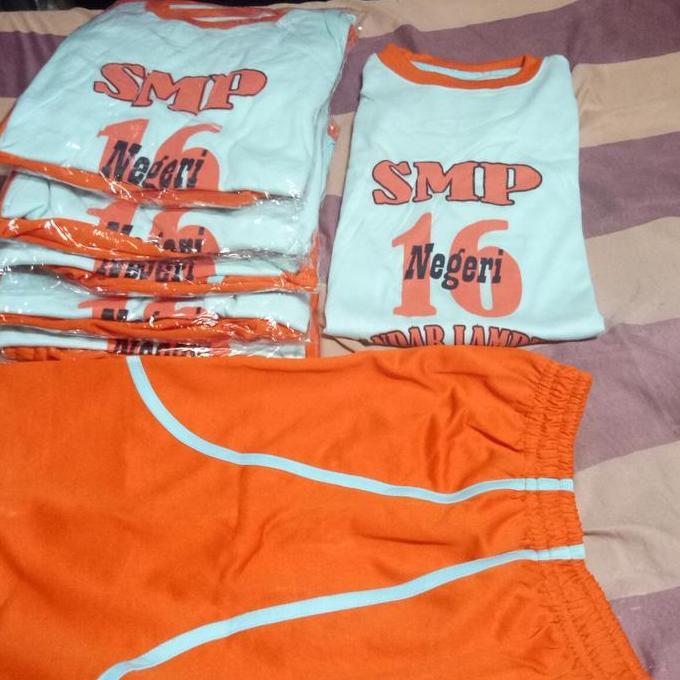 seragam olahraga SMP