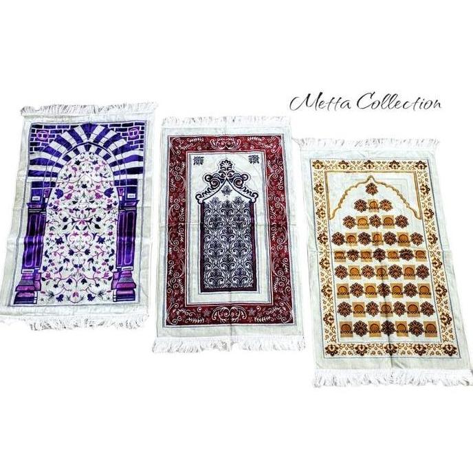 Sajadah Tebal Exclusive Premium Lurex Perak Dasar Putih Halus Lembut