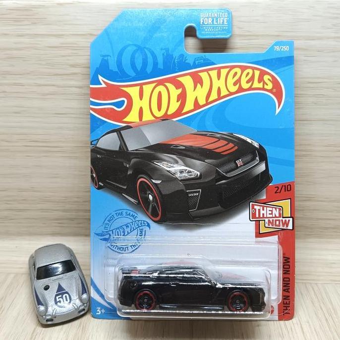 hot wheels 17 nissan gtr r35 Hitam Exclusive recolor