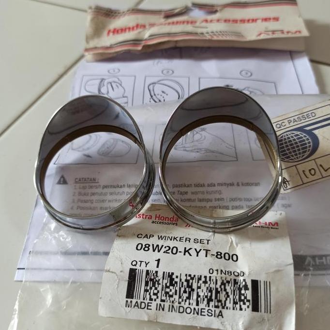 Cap Winker / Topi Lampu Sen Scoopy Karbu