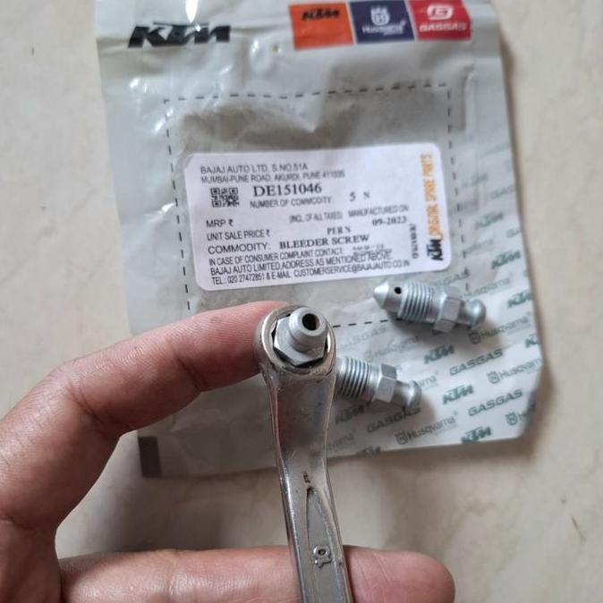 BAUT NEPEL KALIPER BELAKANG BYBRE BREMBO KTM DUKE RC ADVENTURE 200 250 390
