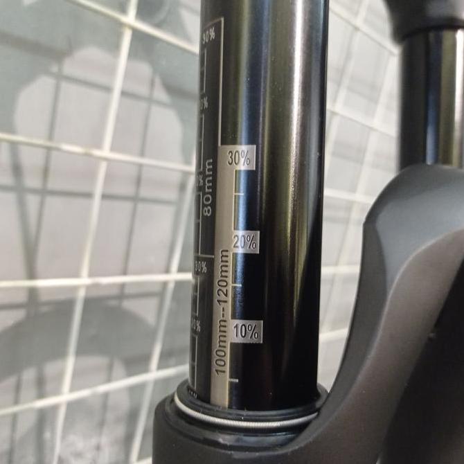 Fork suspensi 26inc Tapered Maxxlite air fork Remote import