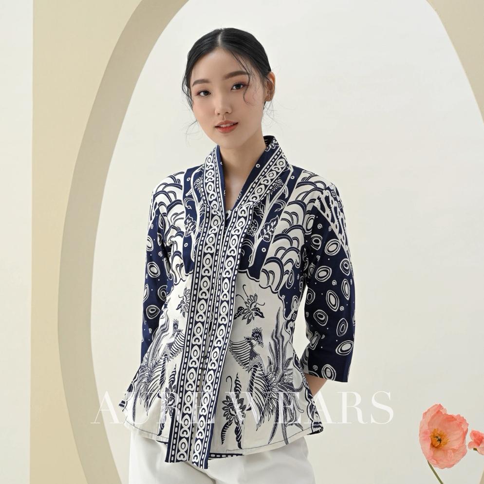 Atasan Kutu Baru Batik Wanita Modern