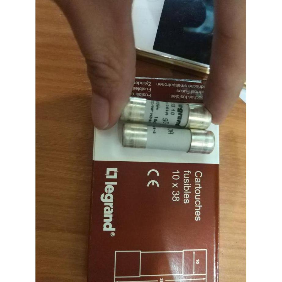 FUSE LEGRAND 10 AMPERE FUSE KERAMIK 13310
