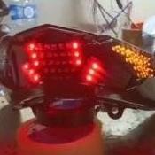 stoplamp lampu stop running dan sein  vario Led running 10 mode auto dan bisa manual, fullset (refle