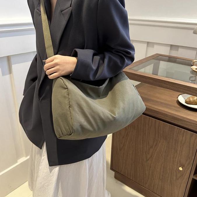 Promotoday- Chiyum Tas Selempang Wanita Bahu Kain Nilon Lembut Untuk Wanita Lipit Solid Warna Kapasi