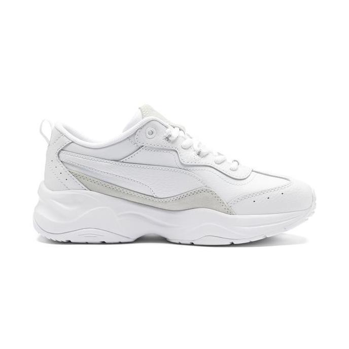 PUMA Sepatu Sneakers Training Wanita Cilia Lux