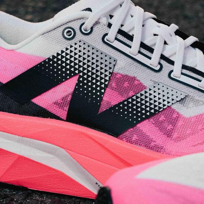 New Balance FuelCell SuperComp Elite V4 Ultra Pink (100% Authentic)