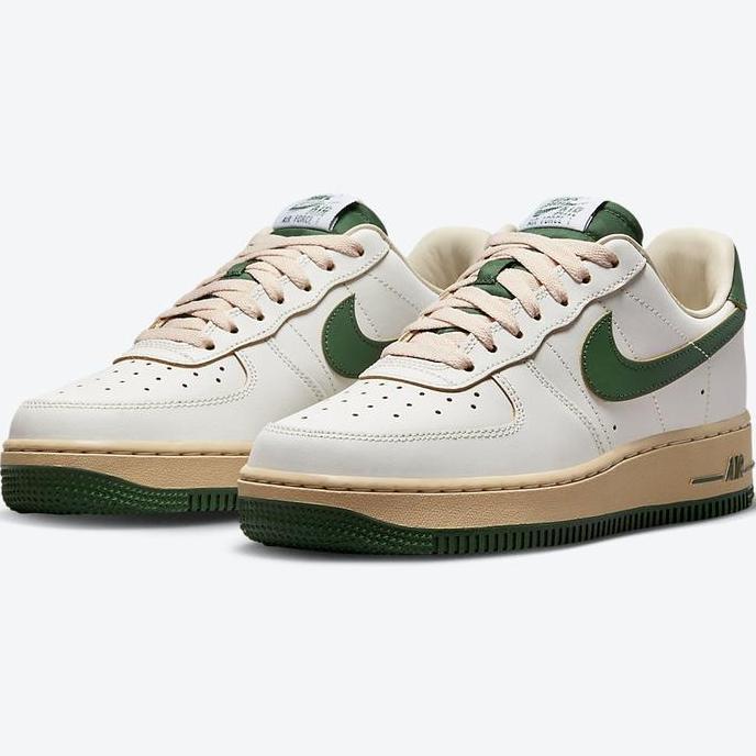 NIKE AIR FORCE 1 '07 LV8 SAIL SESAME GORGE GREEN
