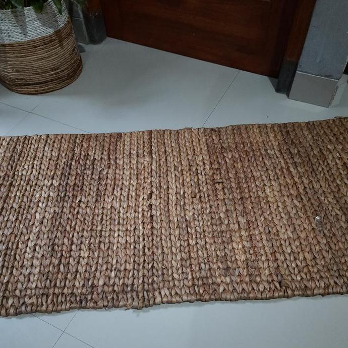 Karpet Kotak Anyaman Enceng Gondok.
