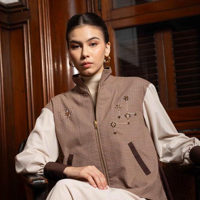 VAIA Atelier - Atasan Jacket Wanita Eggio
