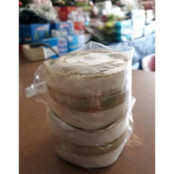 Hiasan dekorasi natal ornamen pita kain warna putih motif renda gold emas