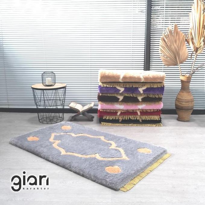 SAJADAH BULU/RUMBAI/BUSA/TEBAL HARRAMAIN PREMIUM - GIAN KARAKTER ICA