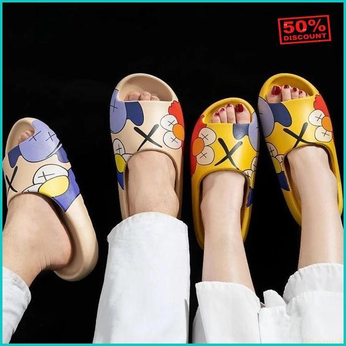Sandal Slide Premium Elmo Kaws X Sesame Street Slip On Korea Bahan Eva Anti Slip Unisex 9022 (35-40)