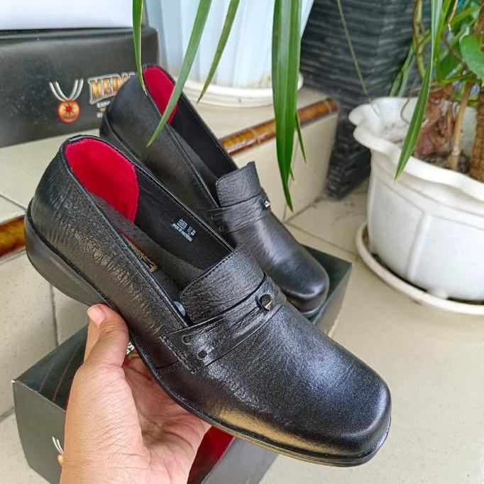 Sepatu Kulit Wanita Sepatu Flat Sepatu Kerja Sepatu Wanita Karet Shoes