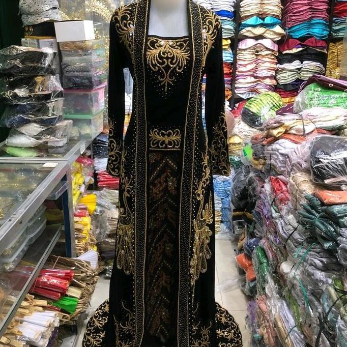 kebaya pengantin bludru merak Gaun Wanita