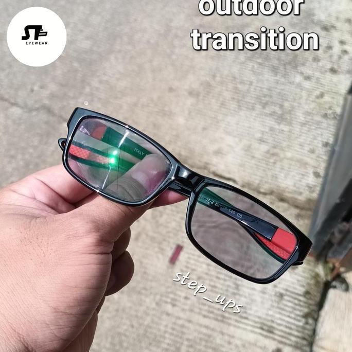 kacamata progresif lensa berubah warna sporty lentur