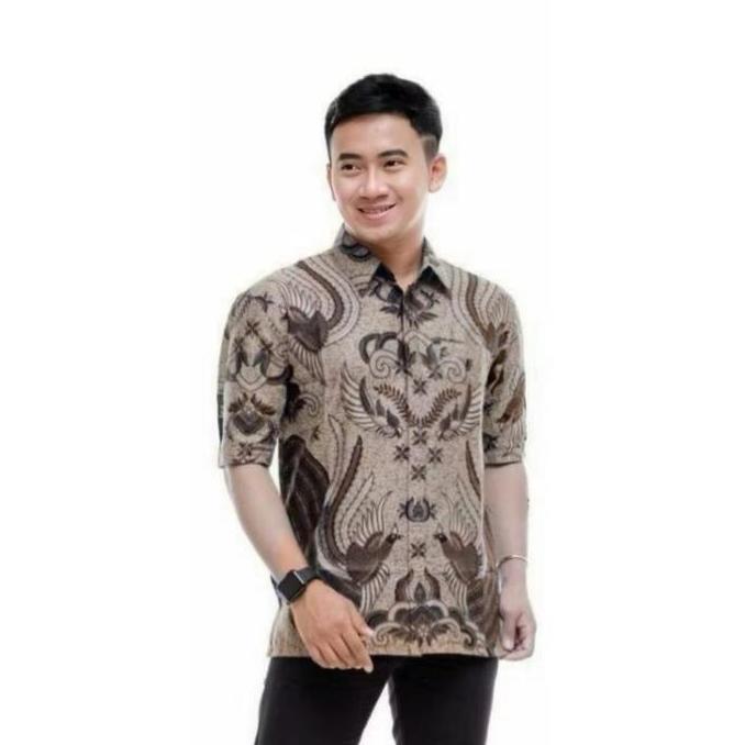 Boyboy- Kemeja Batik Pria Couple Batik Ayah Dan Anak Laki Laki Motif Ironman Coklat Mocca Latte Bati