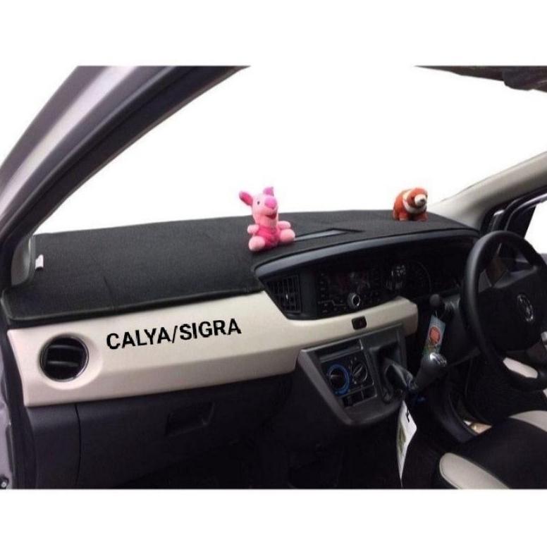 Cover Dashboard Mobil Calya/Sigra (Free Anti Slip)