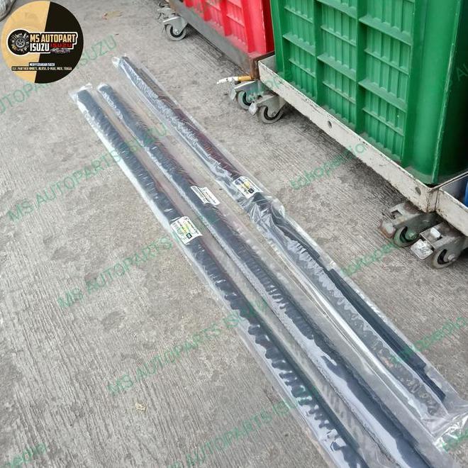 Pelipit Kaca Panther Kapsul