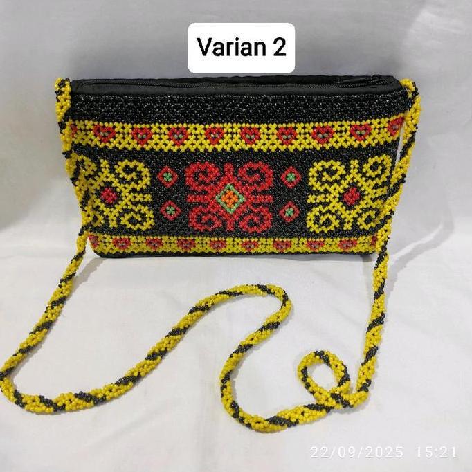 Tas Selempang Manik Dayak Kalimantan