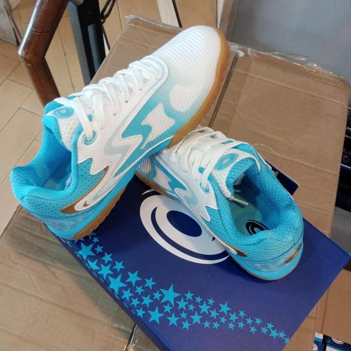 SEPATU TENIS MEJA YINHE