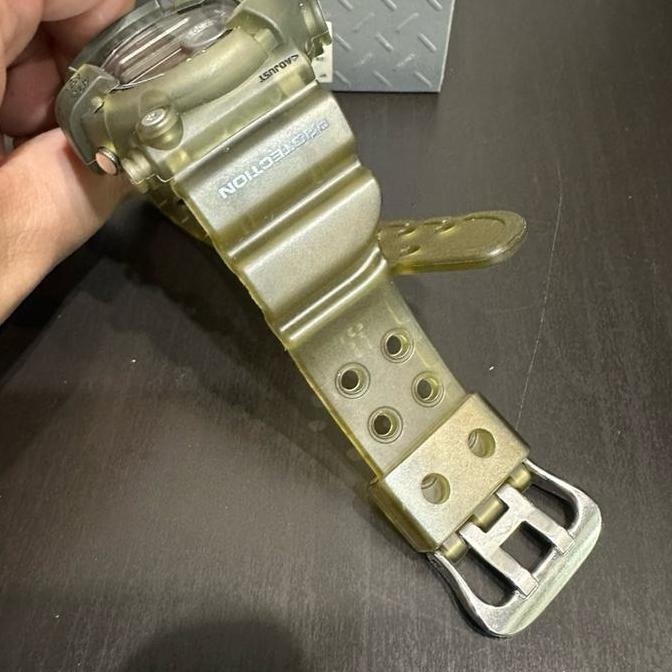 Gshock Frogman Man In Smoke DW 8200MS