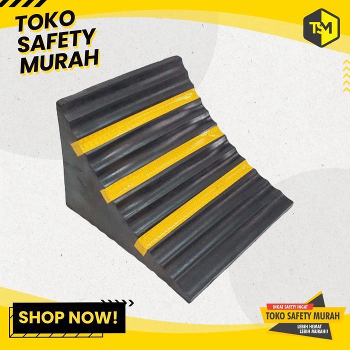 Wheel Stopper Chock Besar Rubber / Ganjal Ban Roda Mobil Bus Truk / Karet Penahan Roda / Ganjalan Tr