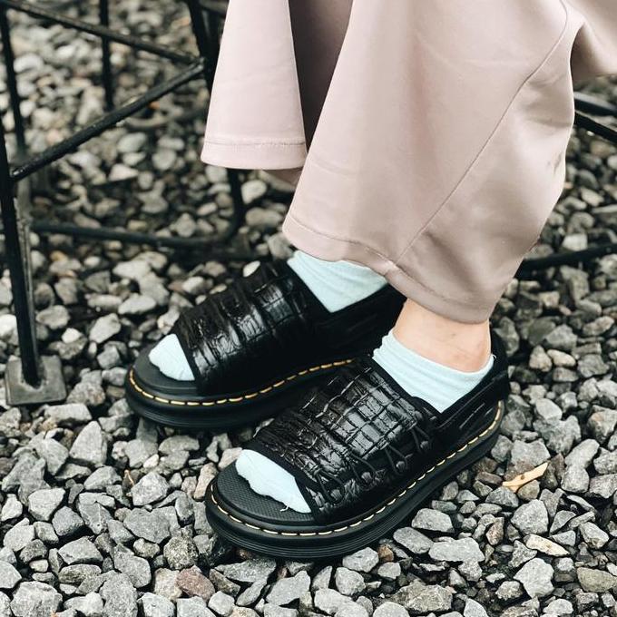 Sandal Dr. Martens x Suicoke Mura Croco