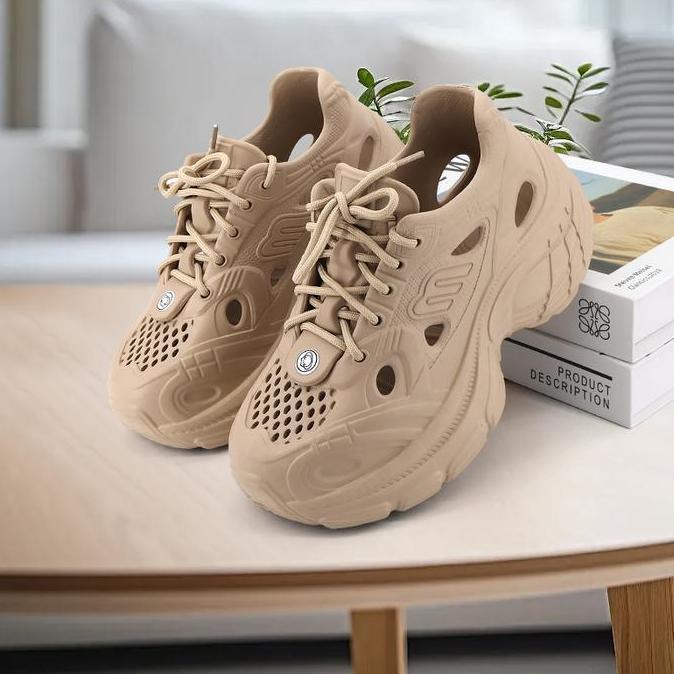 Yassia Sepatu Kasual Baru Gaya Korea Sepatu Olahraga Wanita Bersol Tebal Yang Modis Ukuran: 24-41