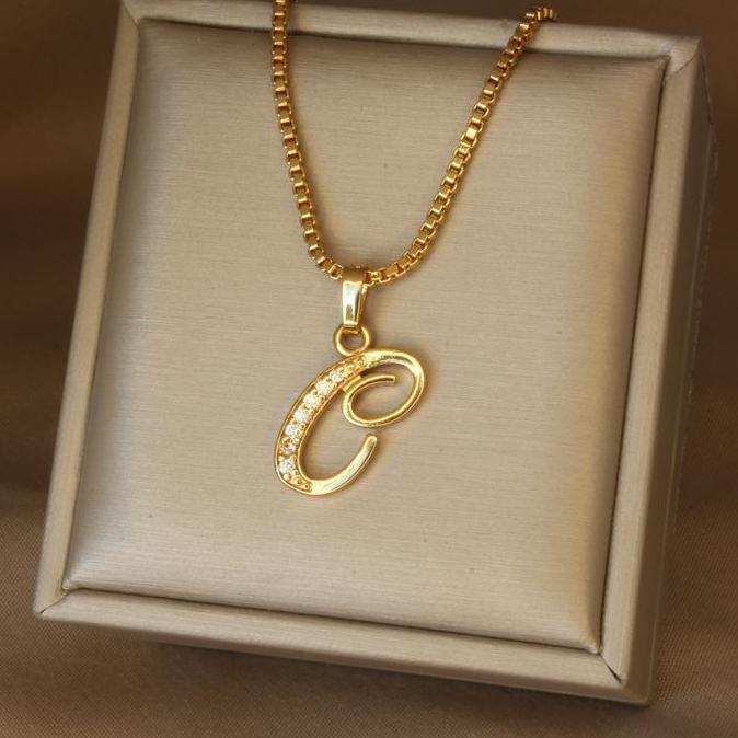 Yxcx- Kalung Huruf Titanium Anti Karat Dan Tidak Luntur Liontin Mutiara Rantai