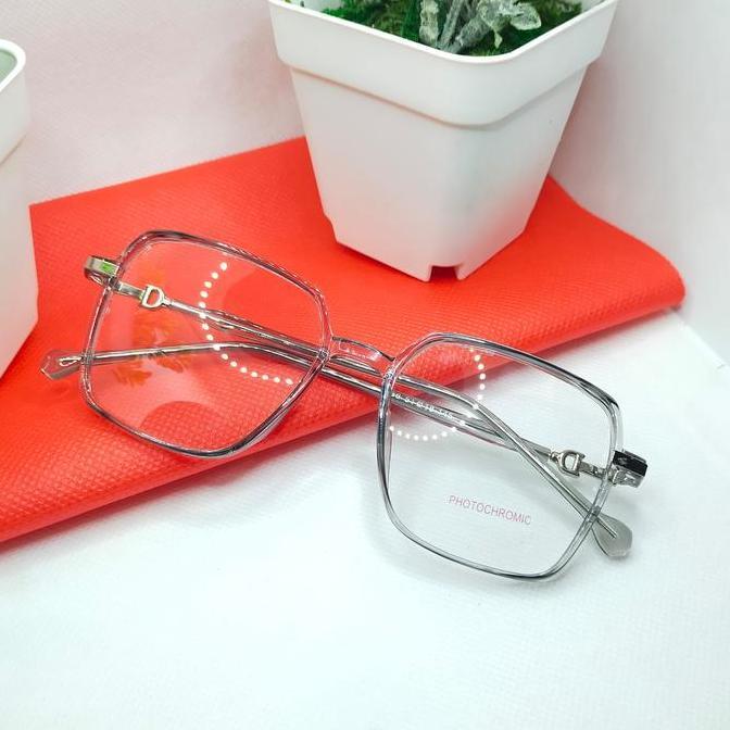 FREE ONGKIR [PROMO] _0366 KACAMATA PHOTOCROMIK FREE BOX DAN LAP PEMBERSIH