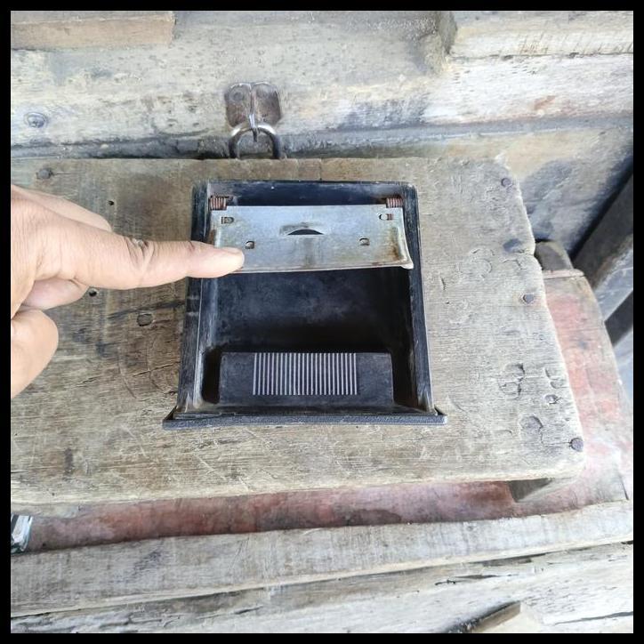 TERBARU LACI KOIN LACI ASBAK DASHBOARD SUZUKI CARRY 1000 CARRY EXTRA ST100 ORI 