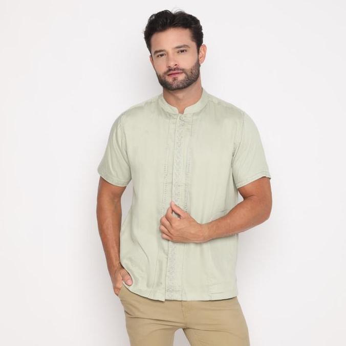 FICHINO Kemeja Koko Pria Lengan Pendek Waikal Hijau Sage - 8583